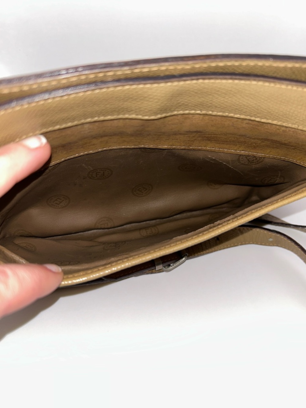 Fendi vintage monogram crossbody - Picture 5 of 15